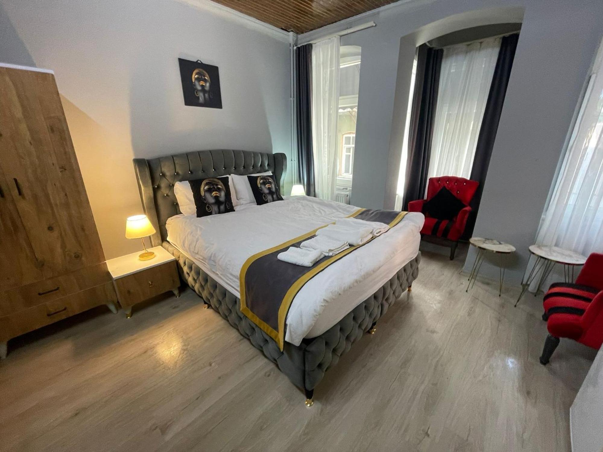 Nefti Red Suite Istanbul Exterior photo